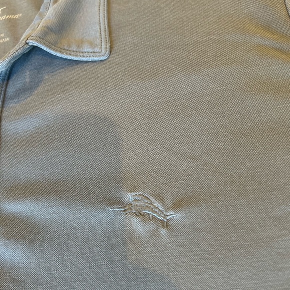 Tommy Bahama Gray Polo Shirt with Classic Collar and Heathered Texture - Picture 2 of 4